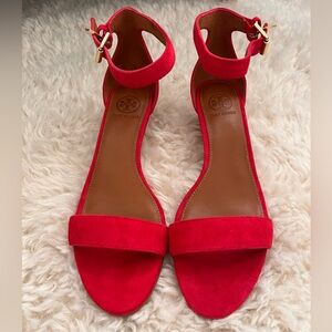 Tory Burch Savannah Wedge Sandal Size 8.5 NIB